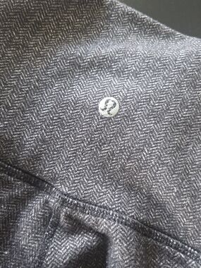 Lululemon Gray Herringbone Logo Leggings
